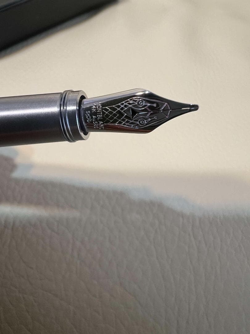 オレモンブランヘリテイジコレクションルージュ&ノワールスペシャルエディショ