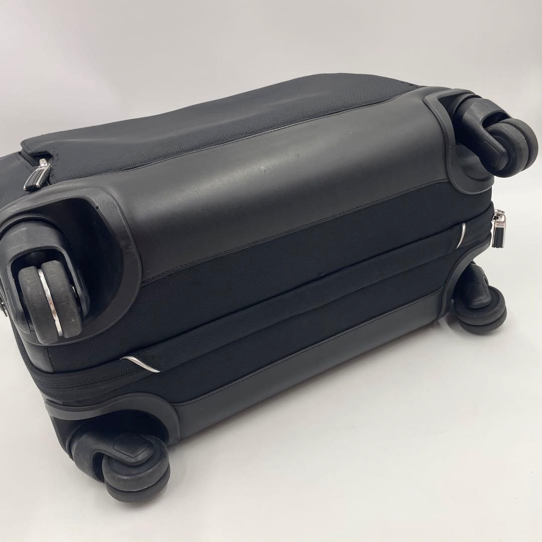 【定価19万】トゥミ アリーヴェ 機内◎ キャリーケース 4輪 スーツケース 黒