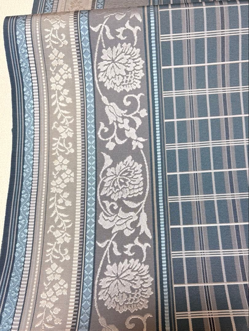 八寸名古屋帯 グレー系 花柄 チェック柄絹100パーセント博多織