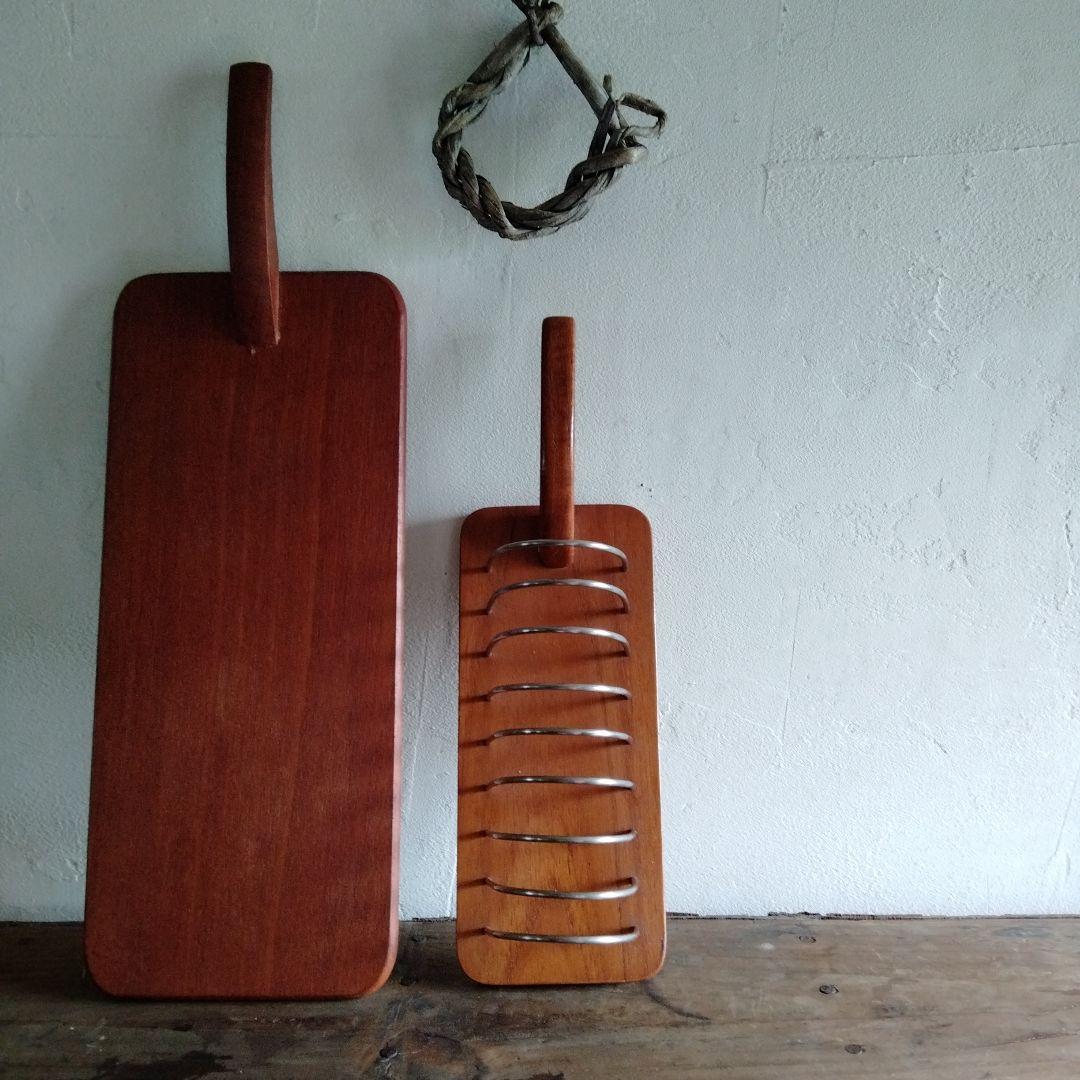 スウェーデンチークトーストスタンド