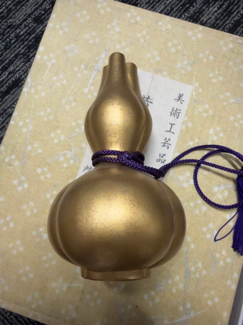 金色 三つ口壺 装飾品 【黄金三瓢子】