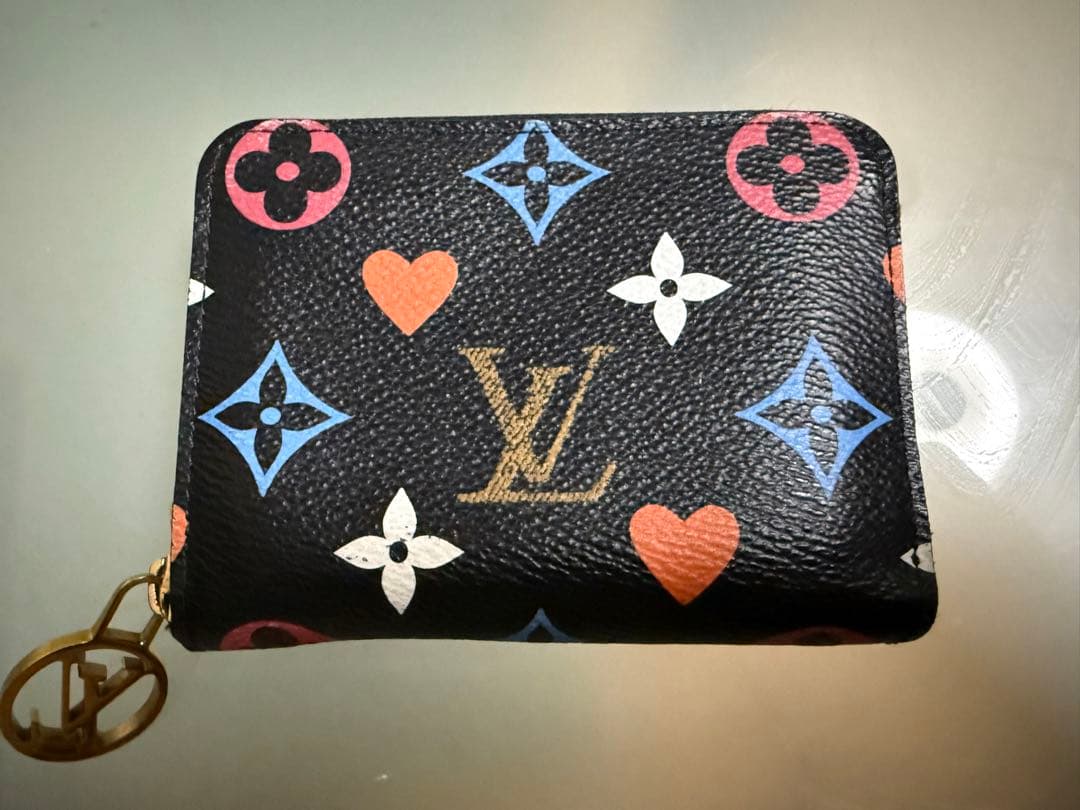 最終値下げ！LOUIS VUITTONゲームオンモノグラム ジッピーパース