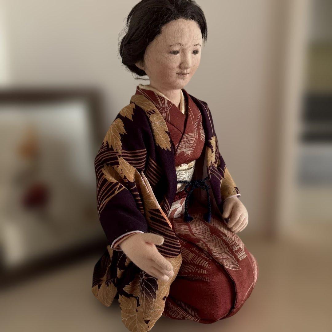 ⑬和服の人形（紫・赤模様）