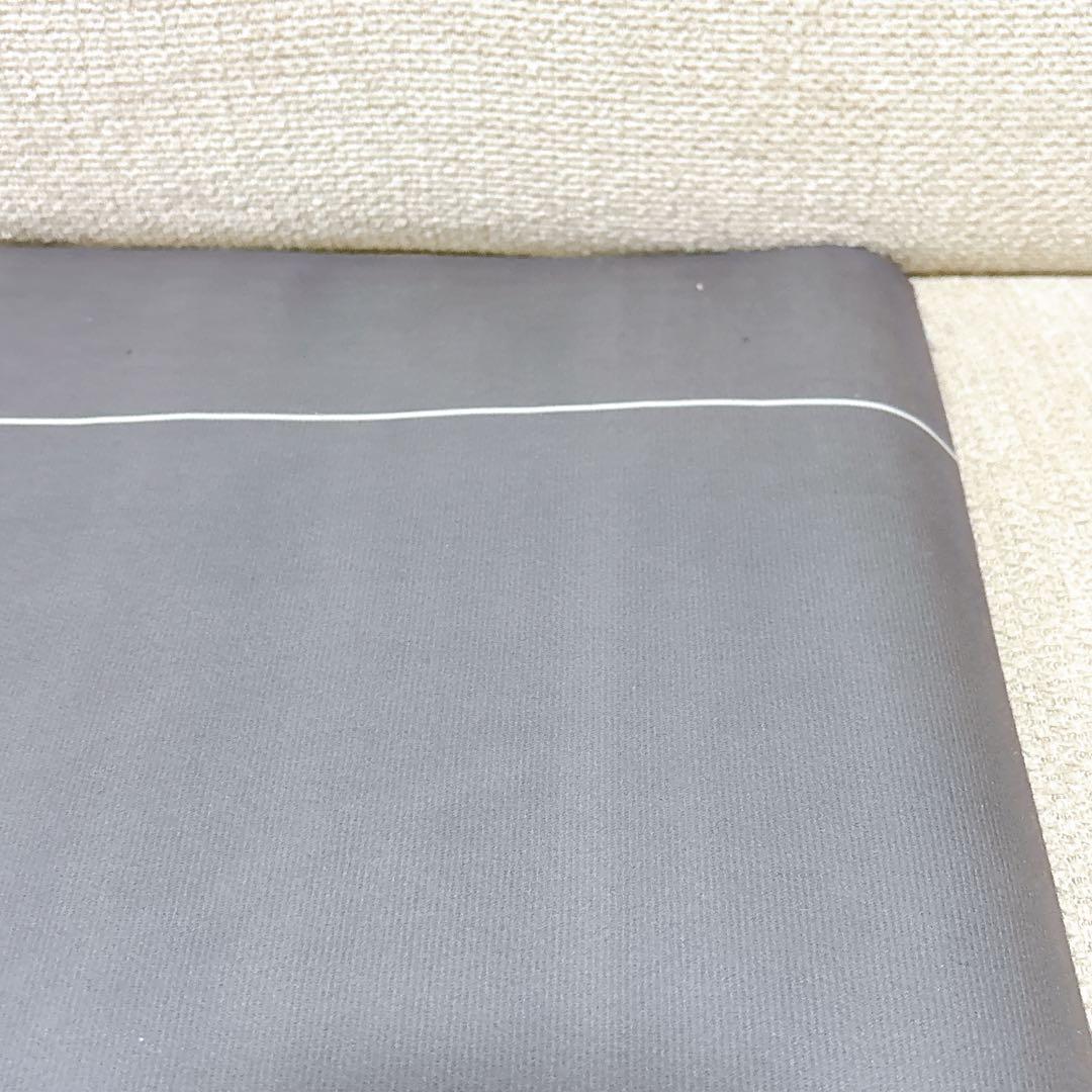 グレーのシンプルなバスマット サイズ60×40