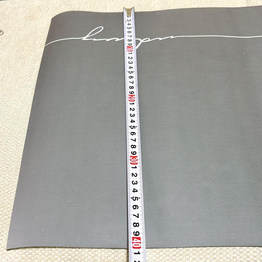 グレーのシンプルなバスマット サイズ60×40