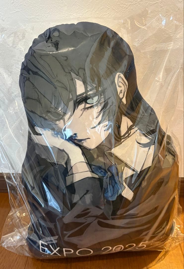 100個限定非売品、AdoダイカットクッションEXPO2025日本国際博覧会協会