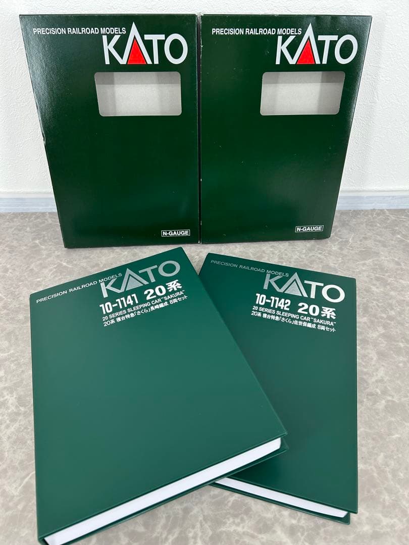 KATO 20系 寝台特急「さくら」長崎編成 8両.佐世保編成8両