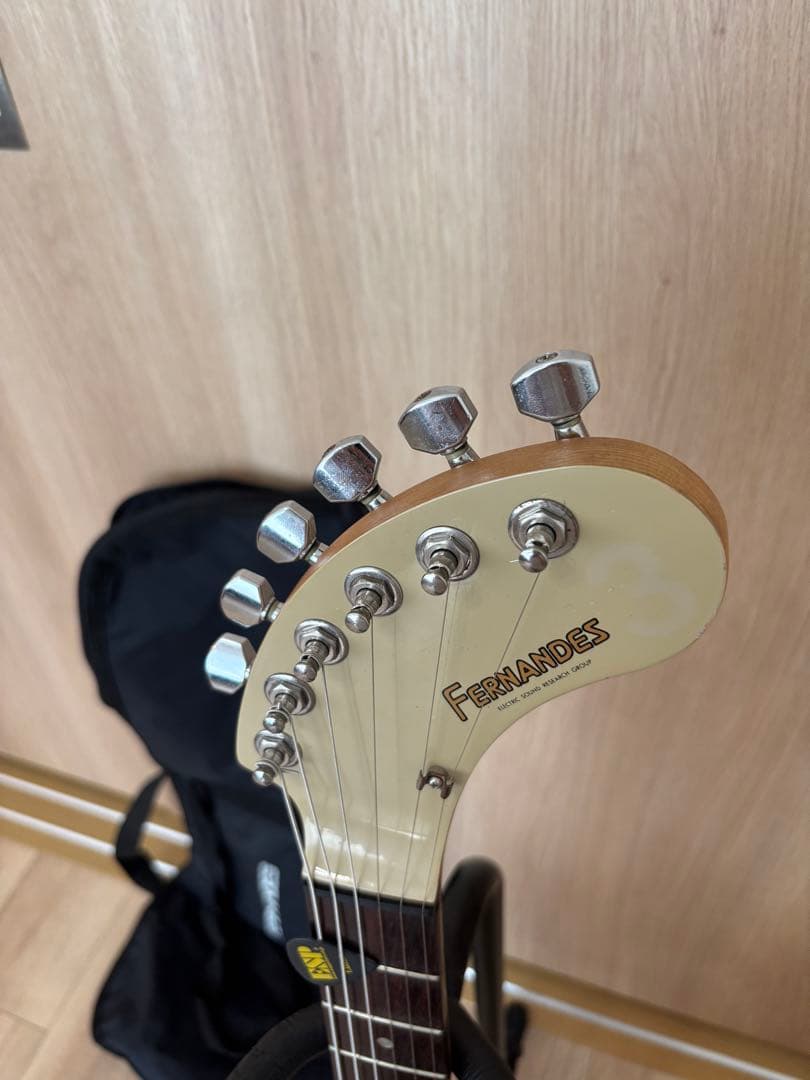 ミニギター　ZO-3 FERNANDES