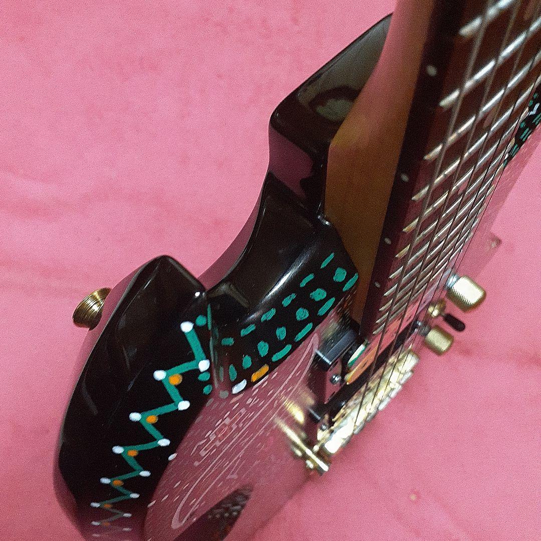 【良・美品】アメーバペイント・hideモデル。モッキンバードエレキギター。