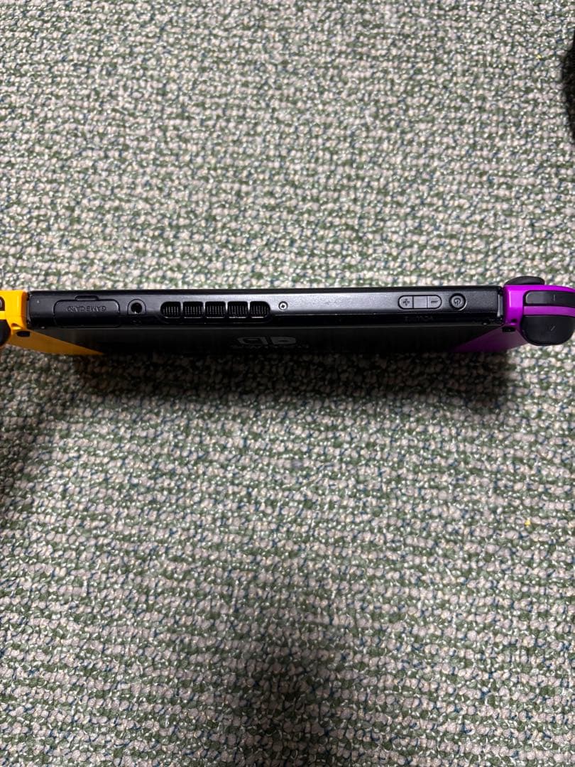 Nintendo Switch 本体 紫と黄色ジョイコン