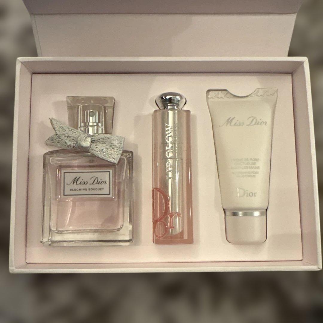 Miss Dior Blooming Bouquet 2023 クリスマスコフレ
