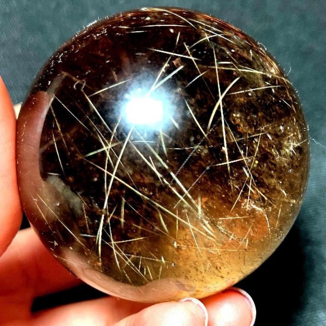 50mm 虹入ゴールドルチルクォーツ　丸玉　スフィア　金針水晶