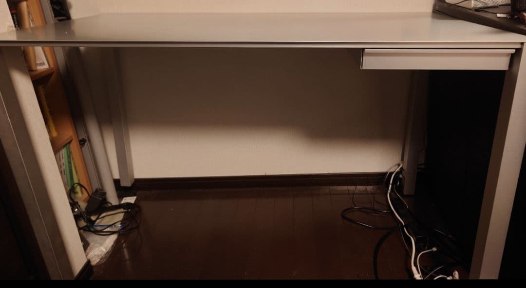 カッシーナイクスシー　AIR FRAME 3005 DEN デスク