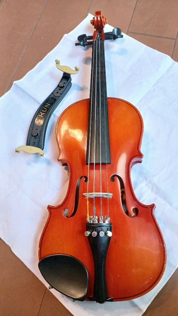 (値下げしました)バイオリン1/2 本体 ケース 肩当て付き