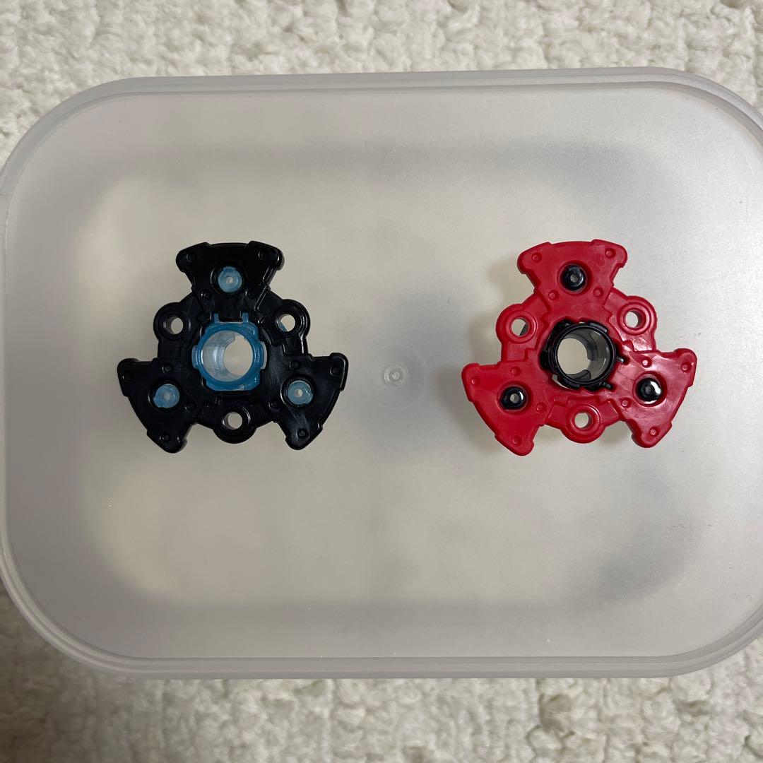 メタルファイトベイブレード　WBBA 大会入賞　激レア　限定カラー　トラック２種