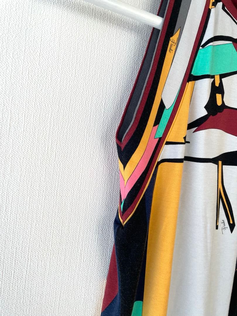 EMILIO PUCCI ノースリーブトップス　エミリオプッチ