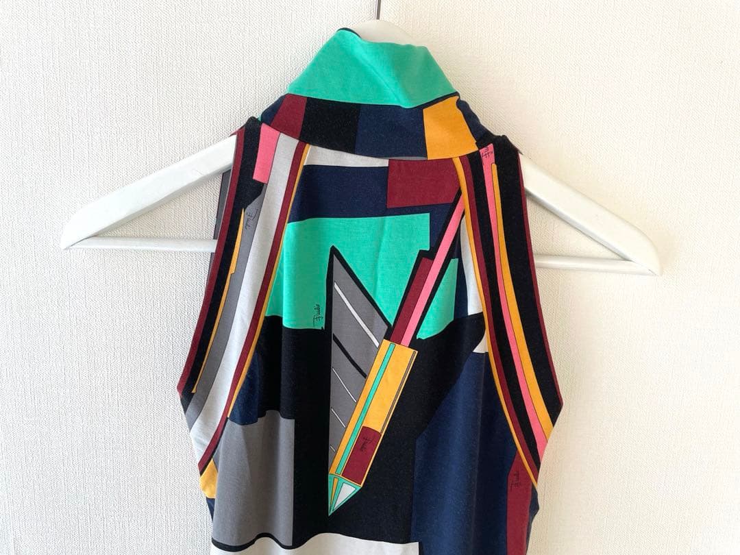 EMILIO PUCCI ノースリーブトップス　エミリオプッチ