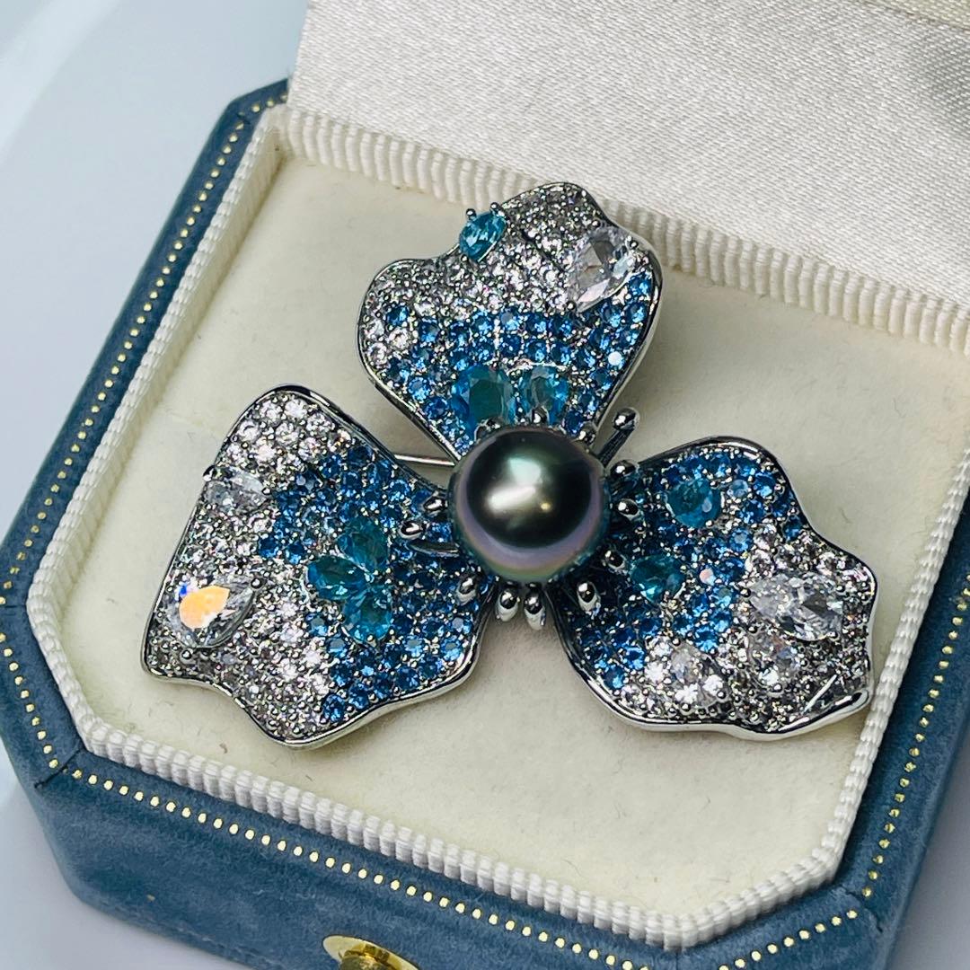 タヒチ　黑蝶真珠 南洋パール ブローチ　本真珠 ペンダント ピーコックグリーン