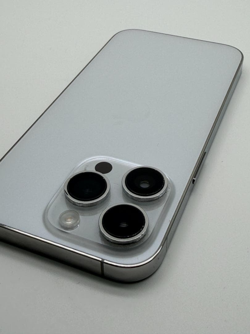 ＜美品＞iPhone 14 Pro シルバー 256GB シムフリー 残債無し
