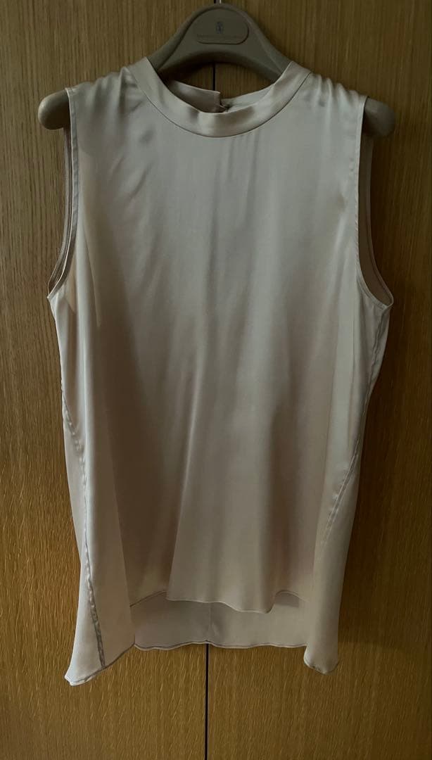 未使用品★ブルネロクチネリ サテントップス