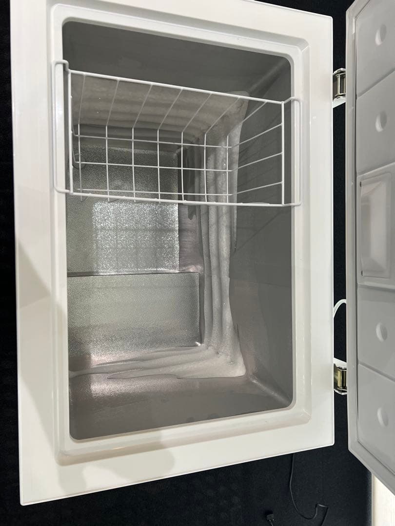 アイリスオーヤマ 冷凍庫 142L ホワイト ICSD-14A-W 上開き式