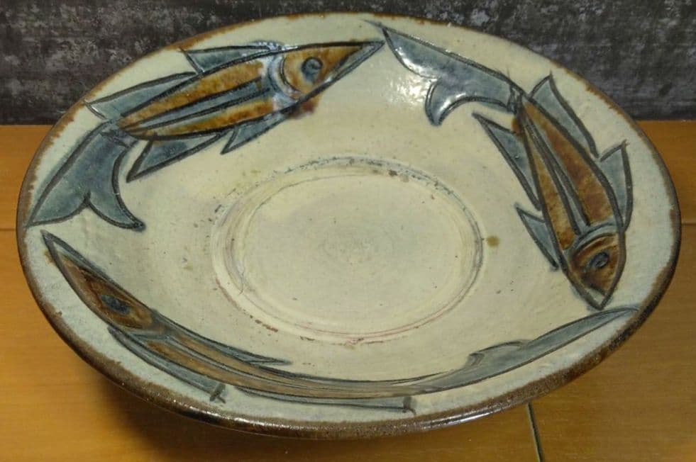 人間国宝 金城次郎 魚紋皿 栞 共箱 美品 壺屋焼 壷屋焼 やちむん