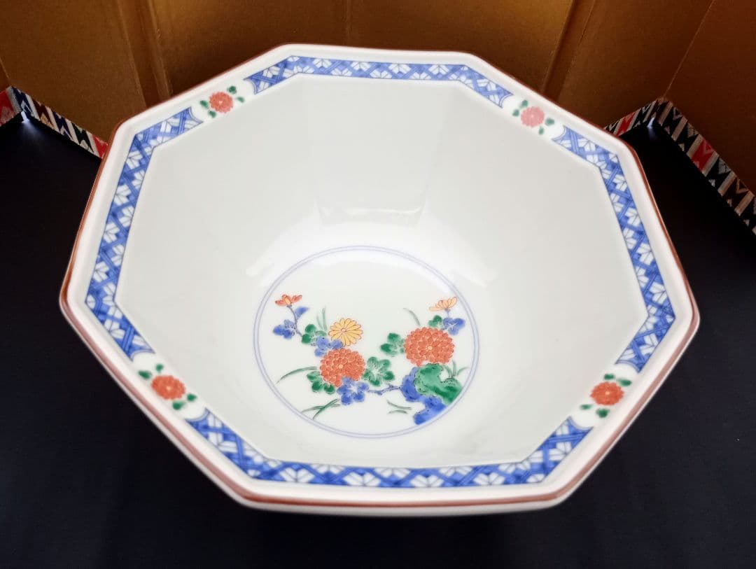 伊万里　古伊万里　八角赤絵鉢　庫山窯　花文様　菓子鉢　菓子器　香琳作