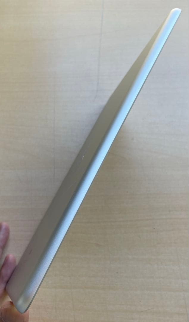 iPad 第5世代　A1822　Wi-Fiモデル　シルバー　32GB 美品　#4