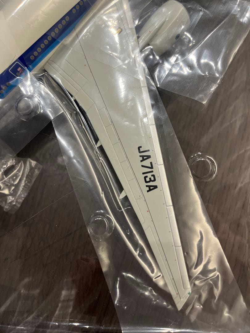 ANA Boeing 777-200 スケール1:200