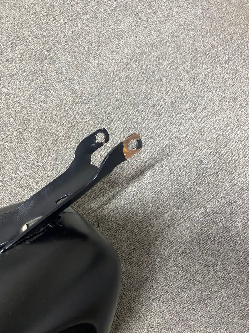 スポーツスター　インジェクション車用　カスタムタンク　凹み　えぐり　錆有