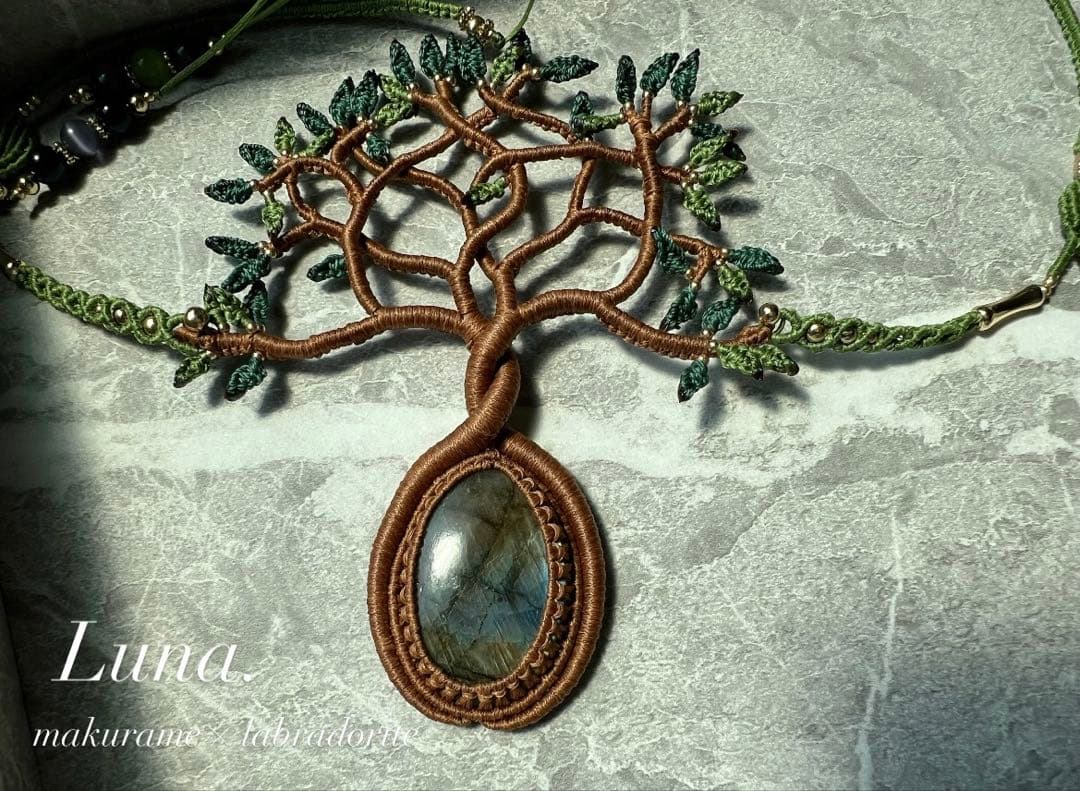 【handmade_Luna.】マクラメ× ラブラドライト ネックレス