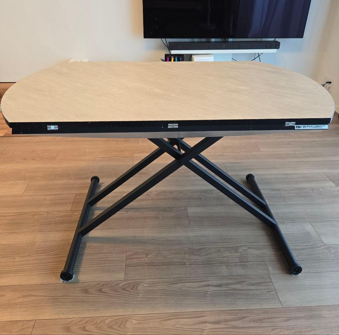 ニトリ バタフライ昇降ダイニングテーブル