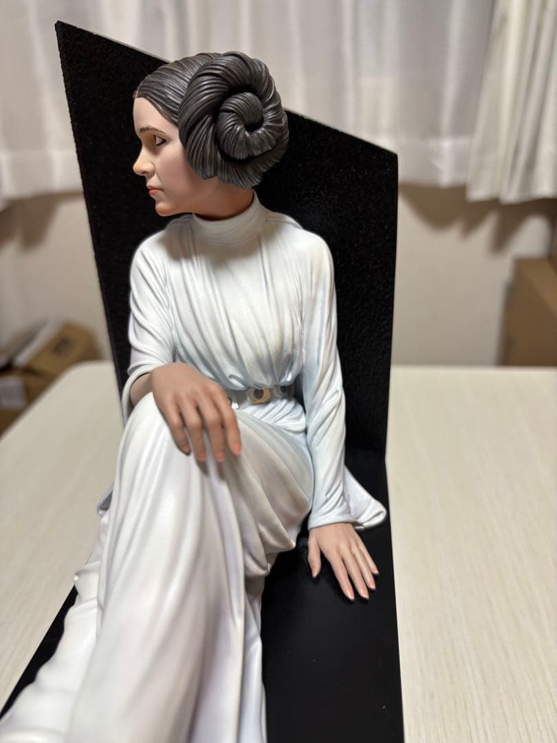 ジェントルジャイアント スターウォーズ 1/6 レイア スタチュー