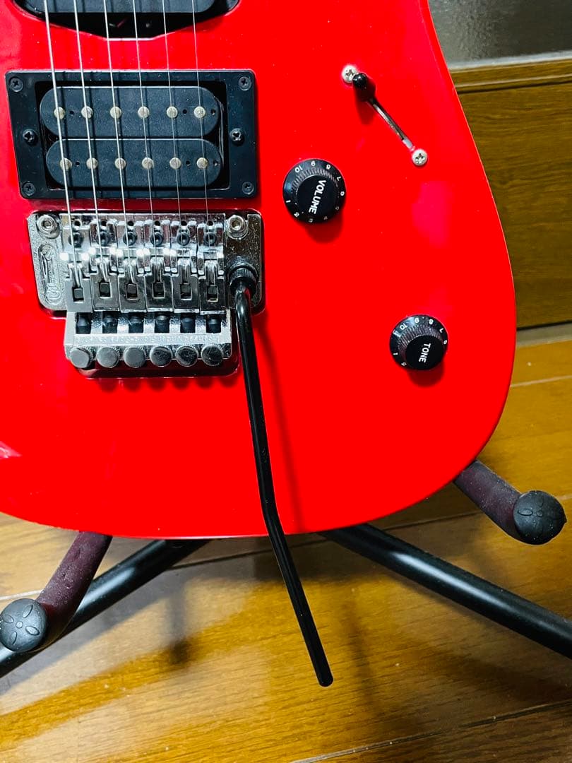 CHARVEL BY JACKSON エレキギター　SSH メタリックレッド