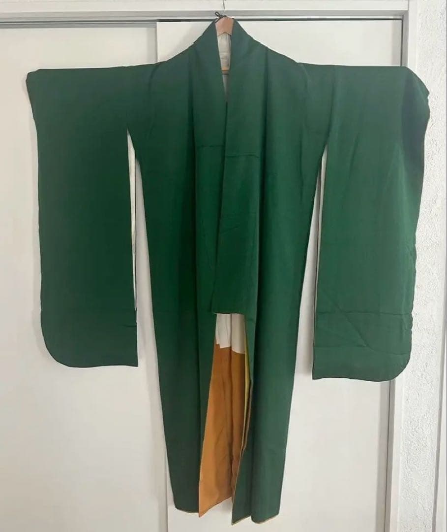 緑色の振袖 着物　美品　絹