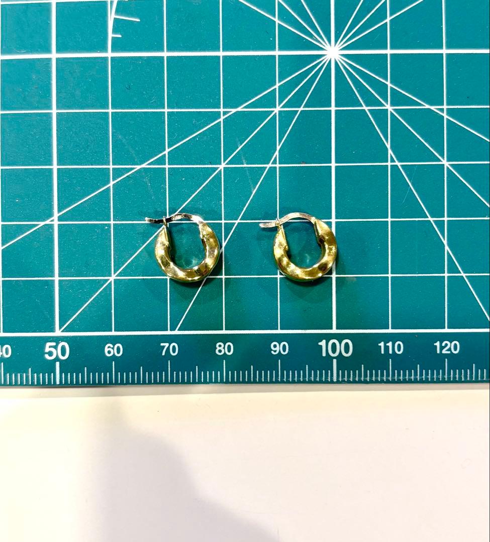 UNOAERRE ウノアエレ フープピアスK18YG