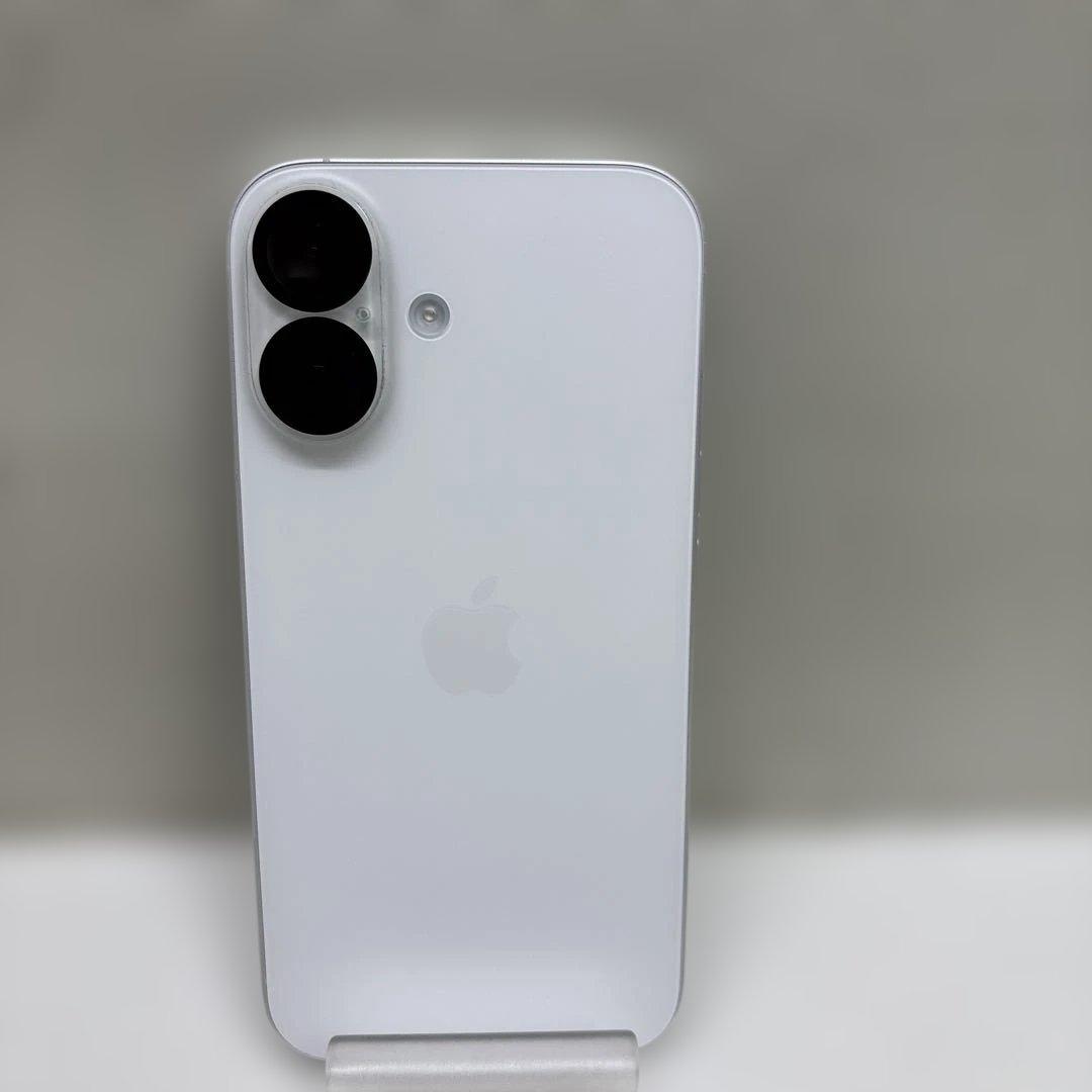 中古超美品 iPhone16 128GB SIMフリー バッテリー 100%