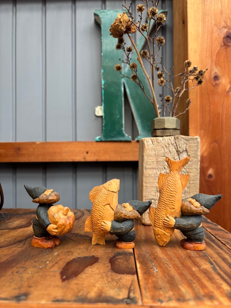 藤岡孝一 木彫 ポルックス 小人 魚を抱える小人 a 北海道作家　彫刻