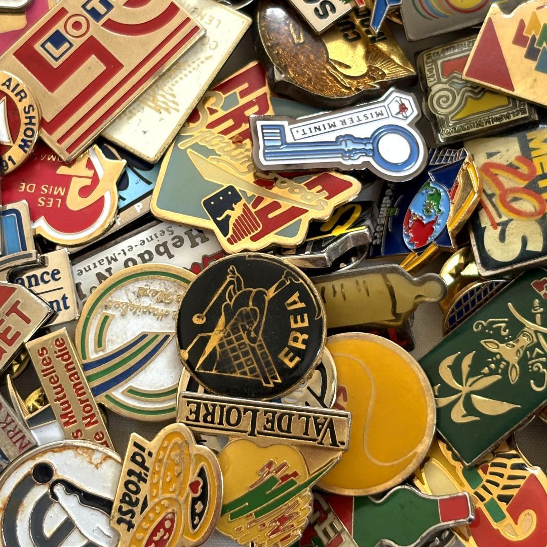 38502 フランス雑貨 フレンチ ピンバッジ200個セット ピンズ まとめ売り