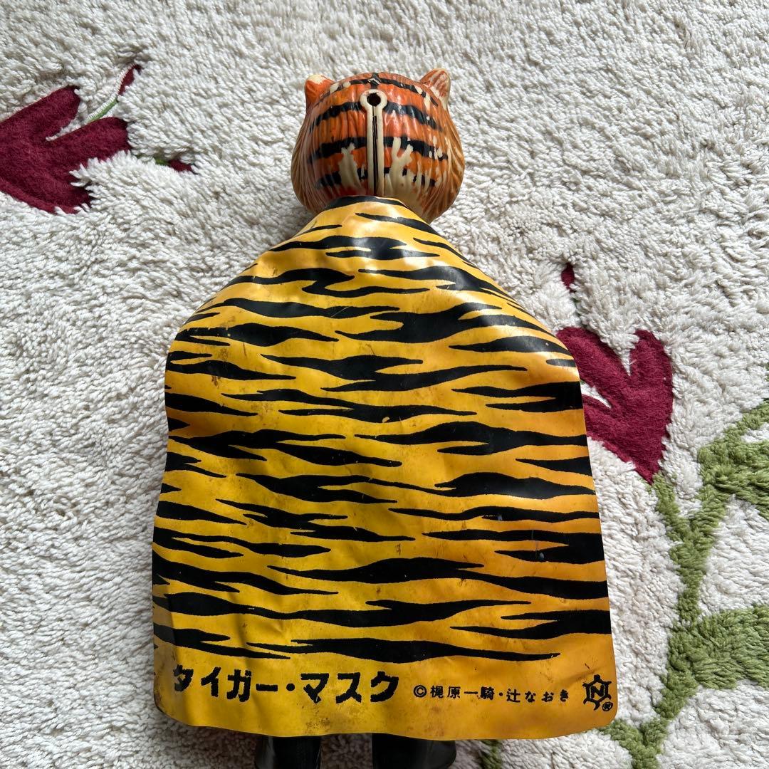 タイガーマスク フィギュアと衣装　フル装備