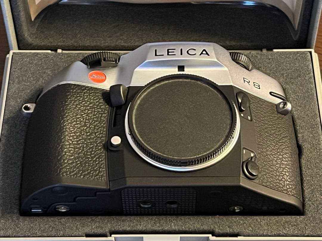 美品　ライカR8シルバー　プラスチックケース付