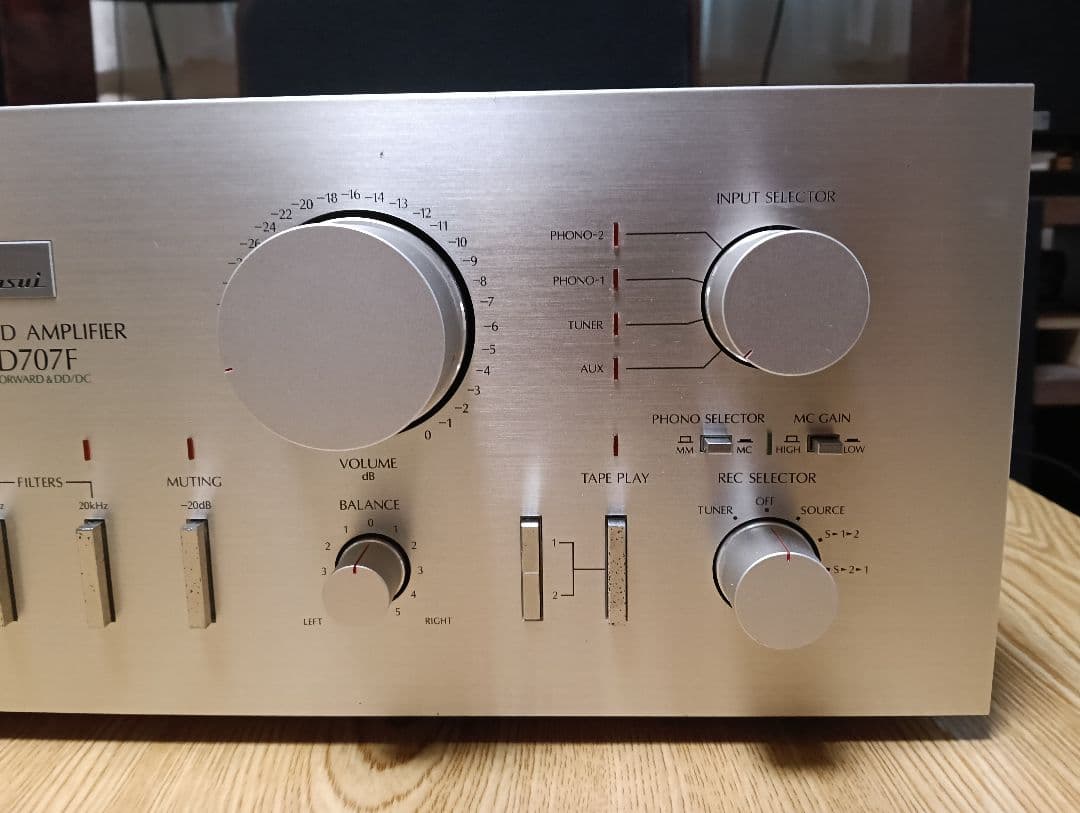サンスイSANSUI AU-D707F 動作品