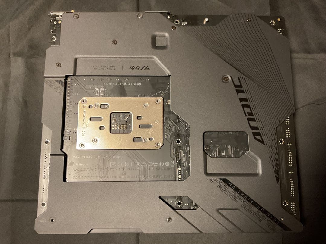 GIGABYTE X670E AORUS XTREME 完動品