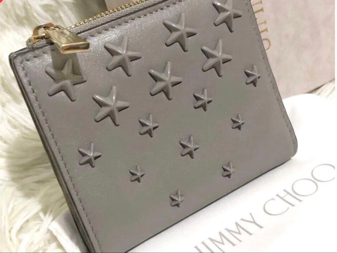 なこな　未使用✨ジミーチュウ 二つ折り財布 レザー　スタッズ　スター