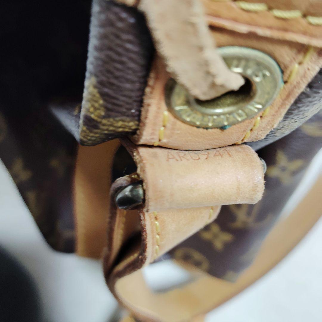 ルイヴィトン　ノエ　ショルダーバッグ　モノグラム　巾着型　M42224　ブラウン