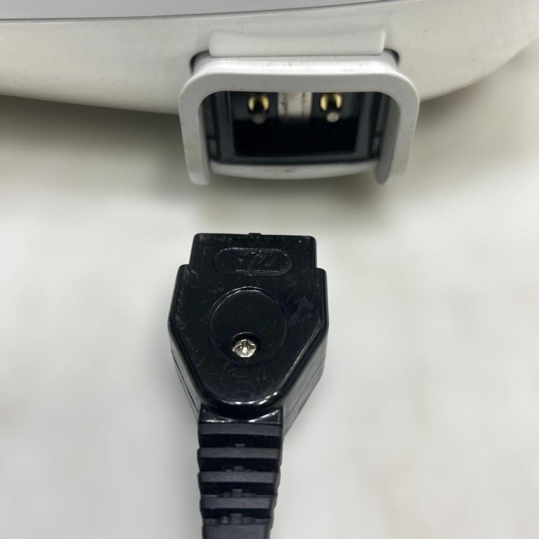 TOSHIBA 5.5合炊き　ジャー炊飯器