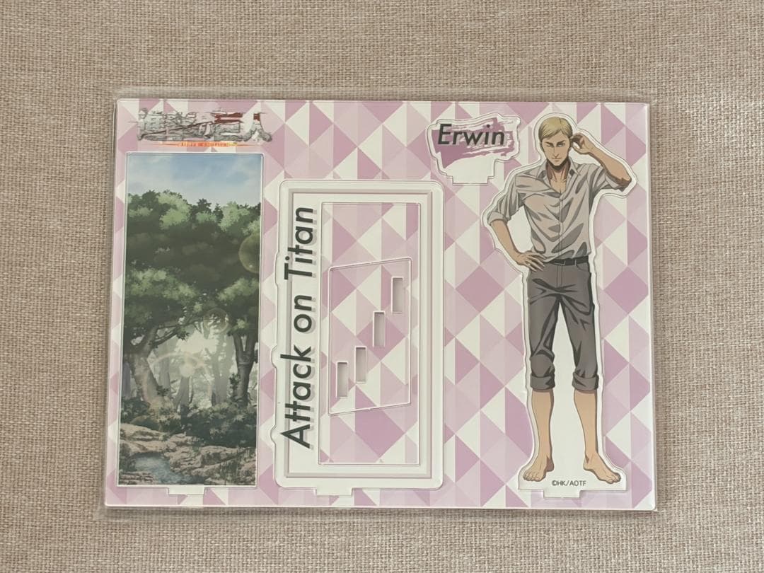 進撃の巨人 エルヴィン スミス アクリルスタンド