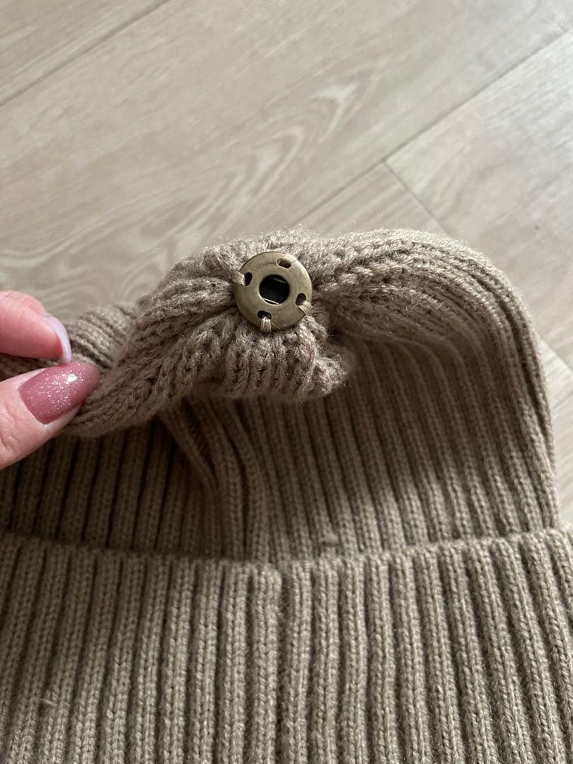 MONCLER ベージュ ニット帽