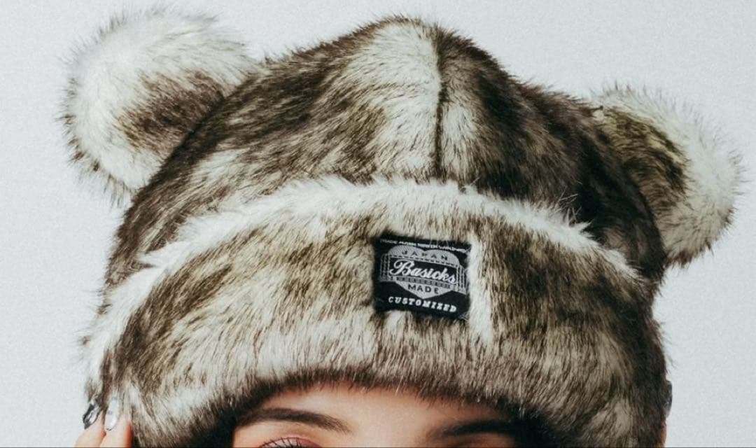 BASICKS 耳付きニット帽