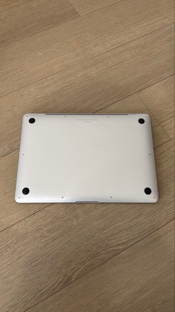 MacBook本体 MacBook AIR RAM8GB SSD256